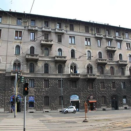 Viale Lunigiana - Penthouse - 6 People Διαμέρισμα Μιλάνο Εξωτερικό φωτογραφία